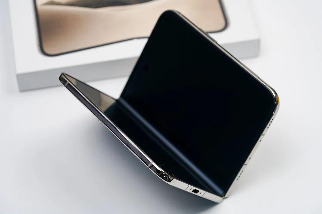 买iPhone Duo的亏大了，苹果手机越来越差了？

苹果首款折叠屏手机iPh