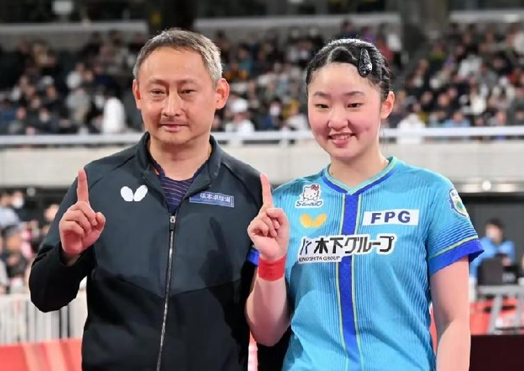 你敢想吗？日乒女队几乎把WTT，打成全日锦标赛了，女单8强，居然占了6席。
恍惚