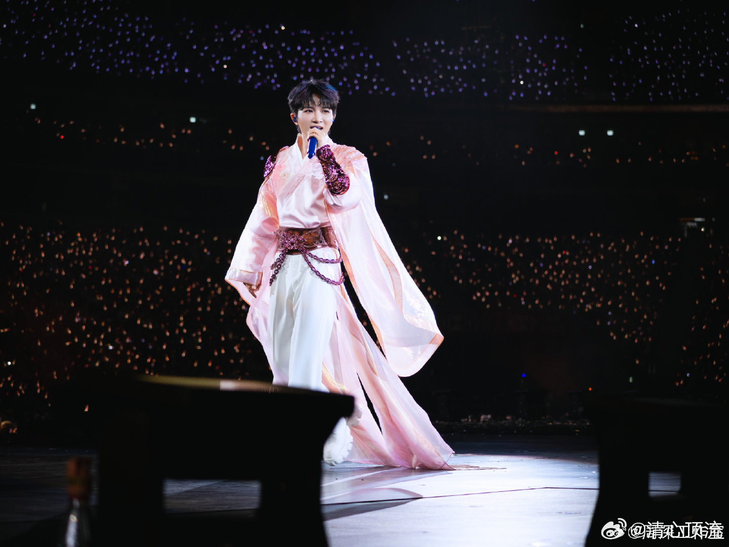 周深武汉演唱会预售周深武汉预售时间 周深「深深的」巡演武汉站预售定档，3.30晚