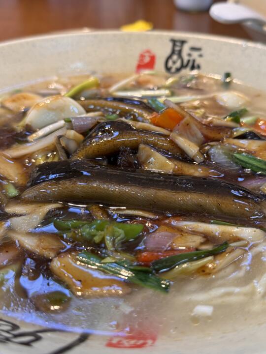 洪淮人吃饭就爱这个～