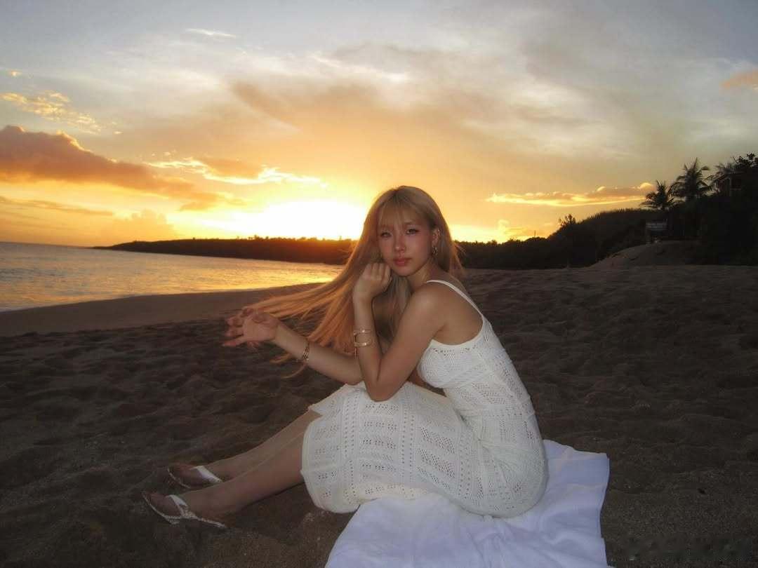 小S大女儿elly晒度假照小S大女儿elly晒新发色 小S大女儿elly晒度假照