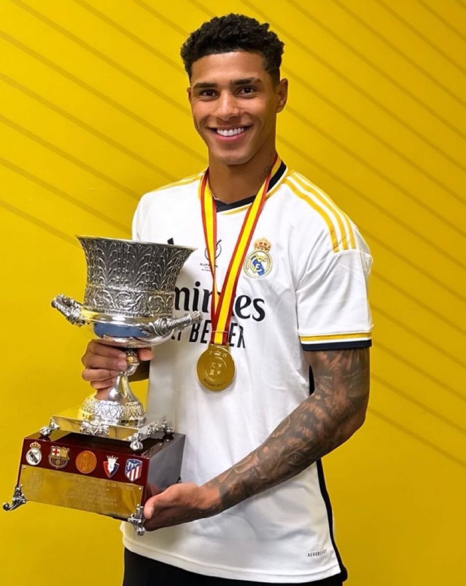 熊二：“说实话，当初我得知自己要加盟皇家马德里时…… 我简直不敢相信。因为战争我