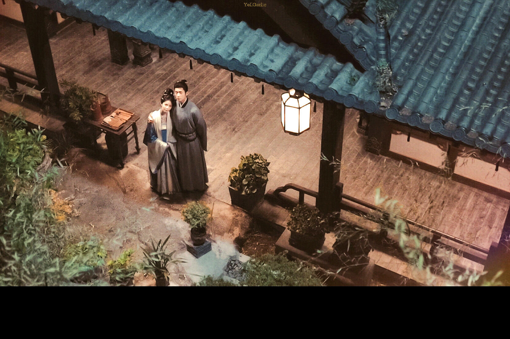 白鹿丞磊新剧情感浓度溢出来了谁懂《莫离》啊！叶璃驾车带墨修尧逃命，摔车后第一反应