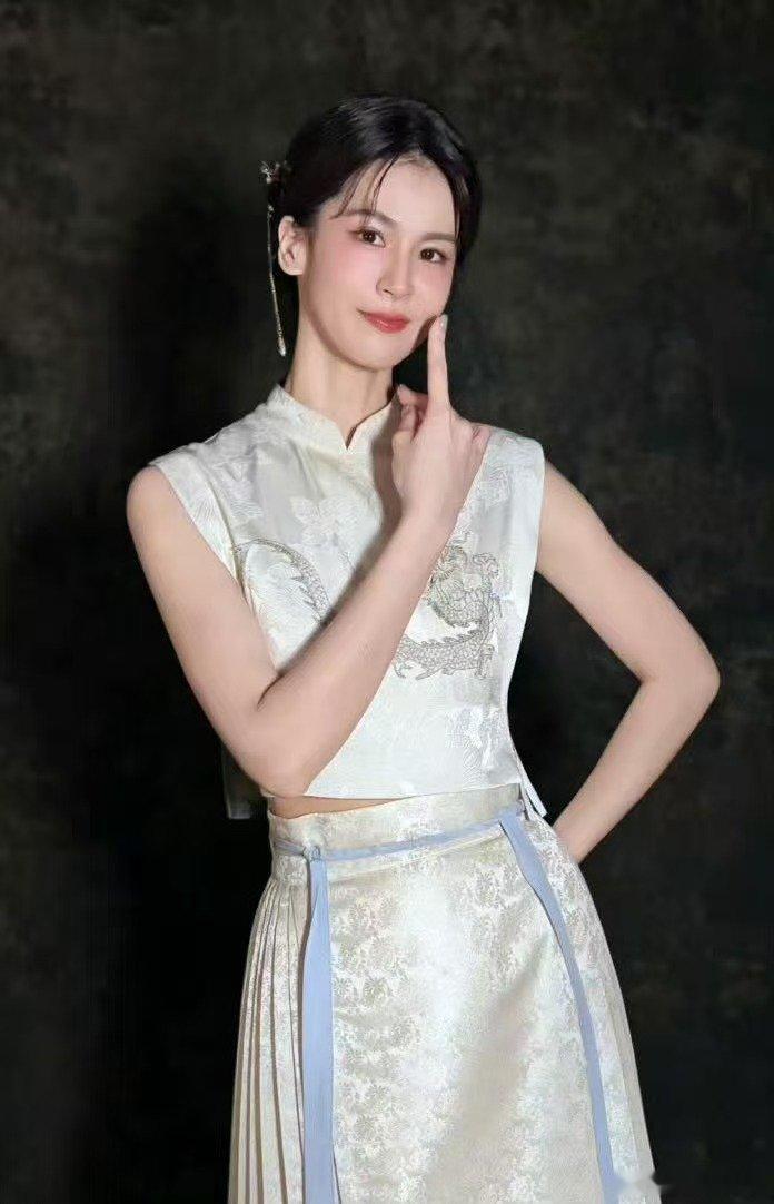 曾沛慈说去歌手能坚持2期乘风2026 脑洞满满！曾沛慈用喜欢比耶，解释为何觉得能