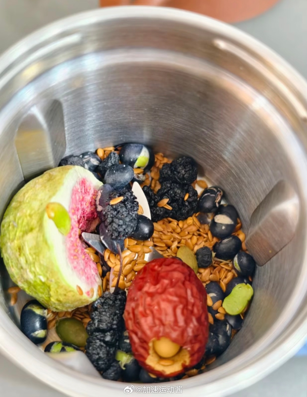 春天最适合吃各类种子了，又健康又低脂营养还丰富减脂餐果蔬汁我的减脂餐