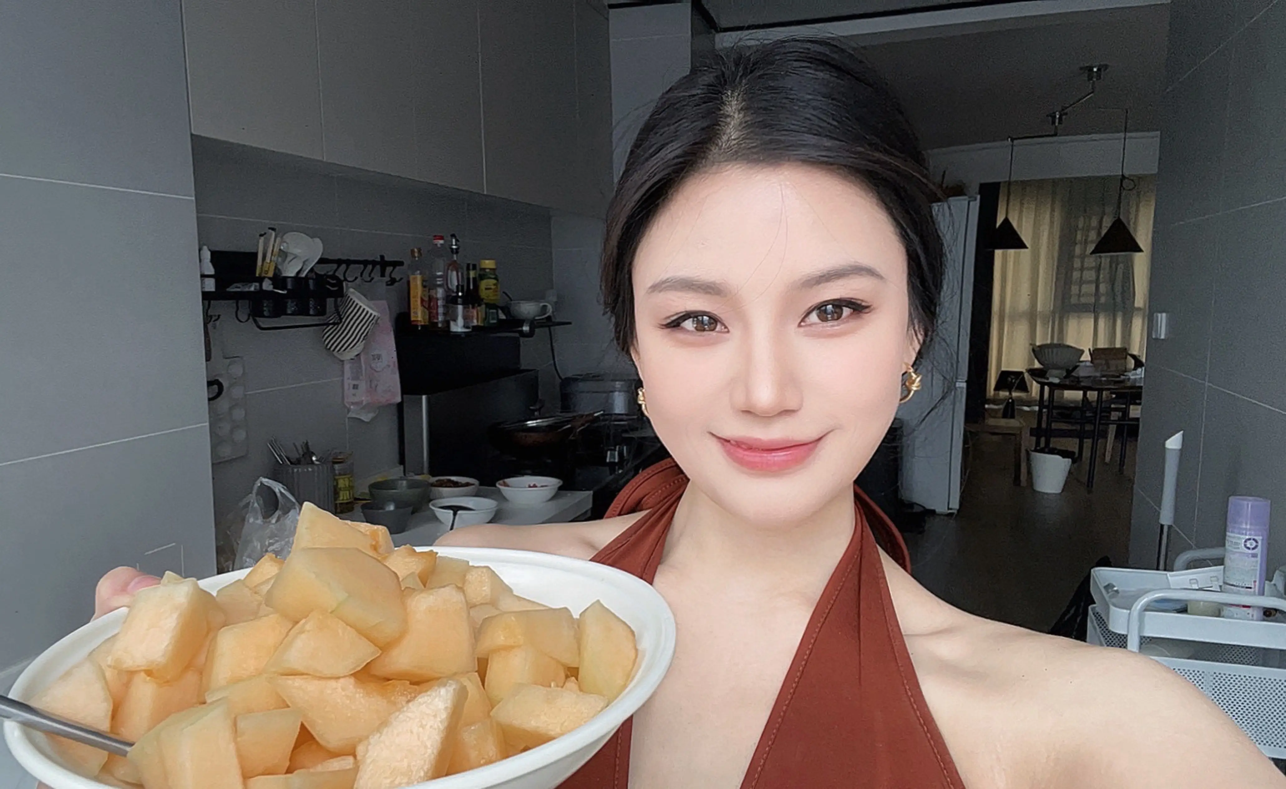 请大家吃瓜😆