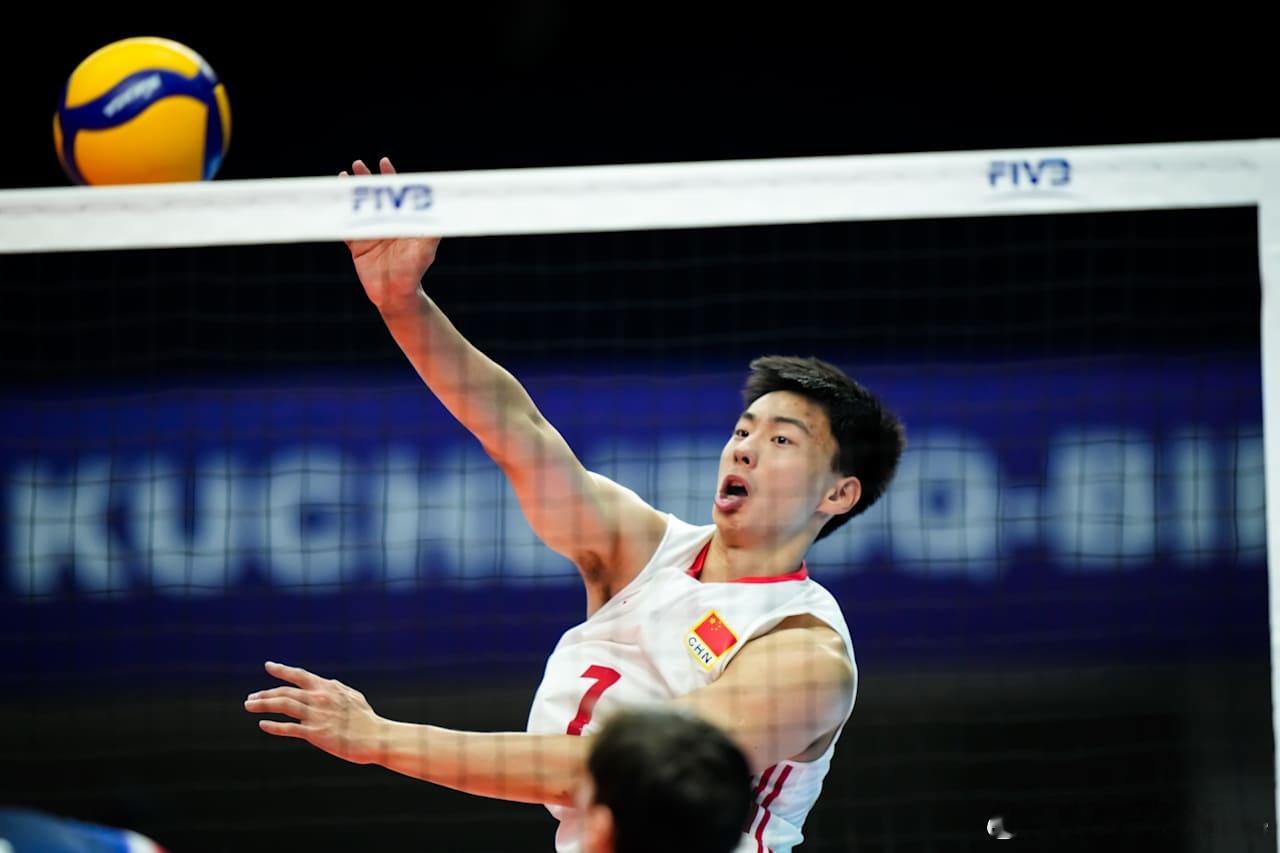⚔️ U19男排世锦赛小组赛，24年U18亚锦赛冠军中国队3-2险胜U18欧锦赛