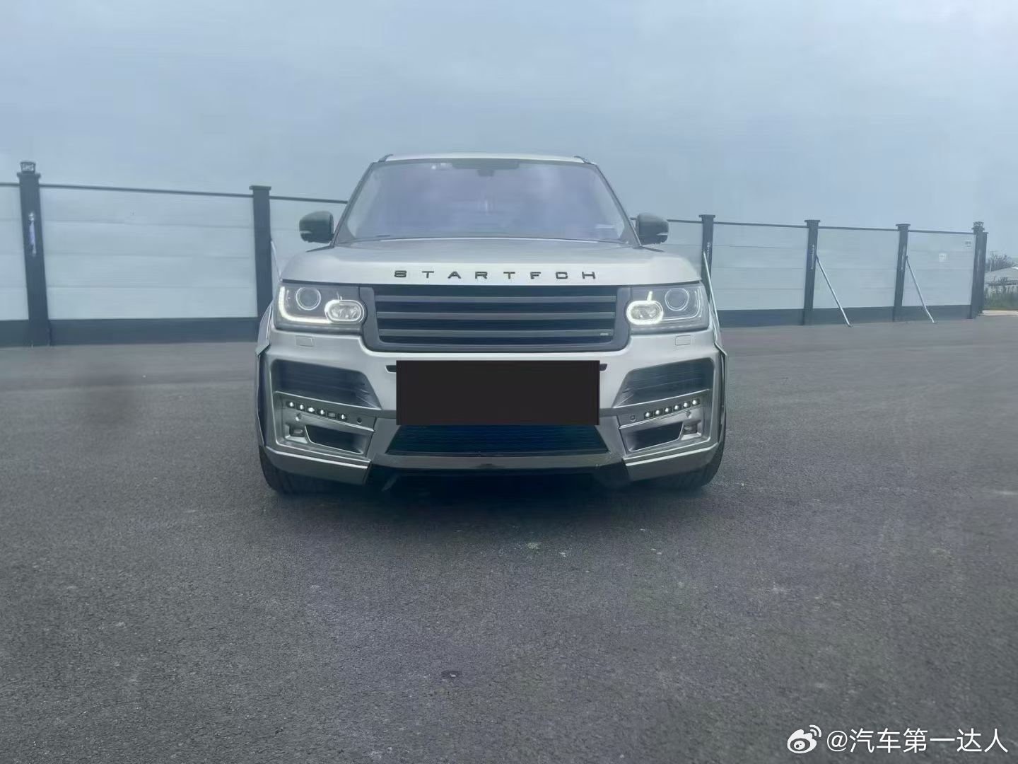全球限量10台路虎Land Rover （斯达泰克）巴博斯公司BRABUSⒷ旗下