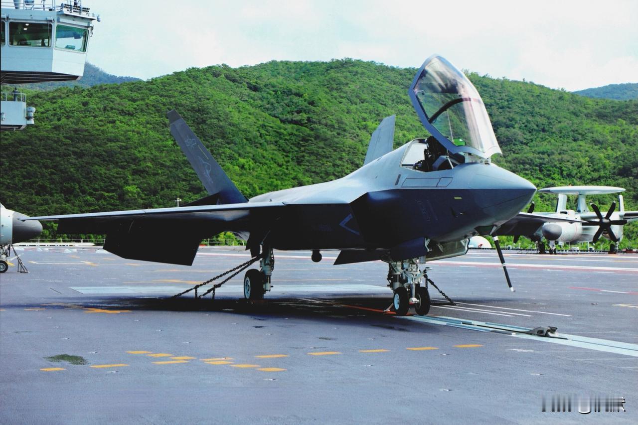 【福建舰入列以及93阅兵的一些新图】