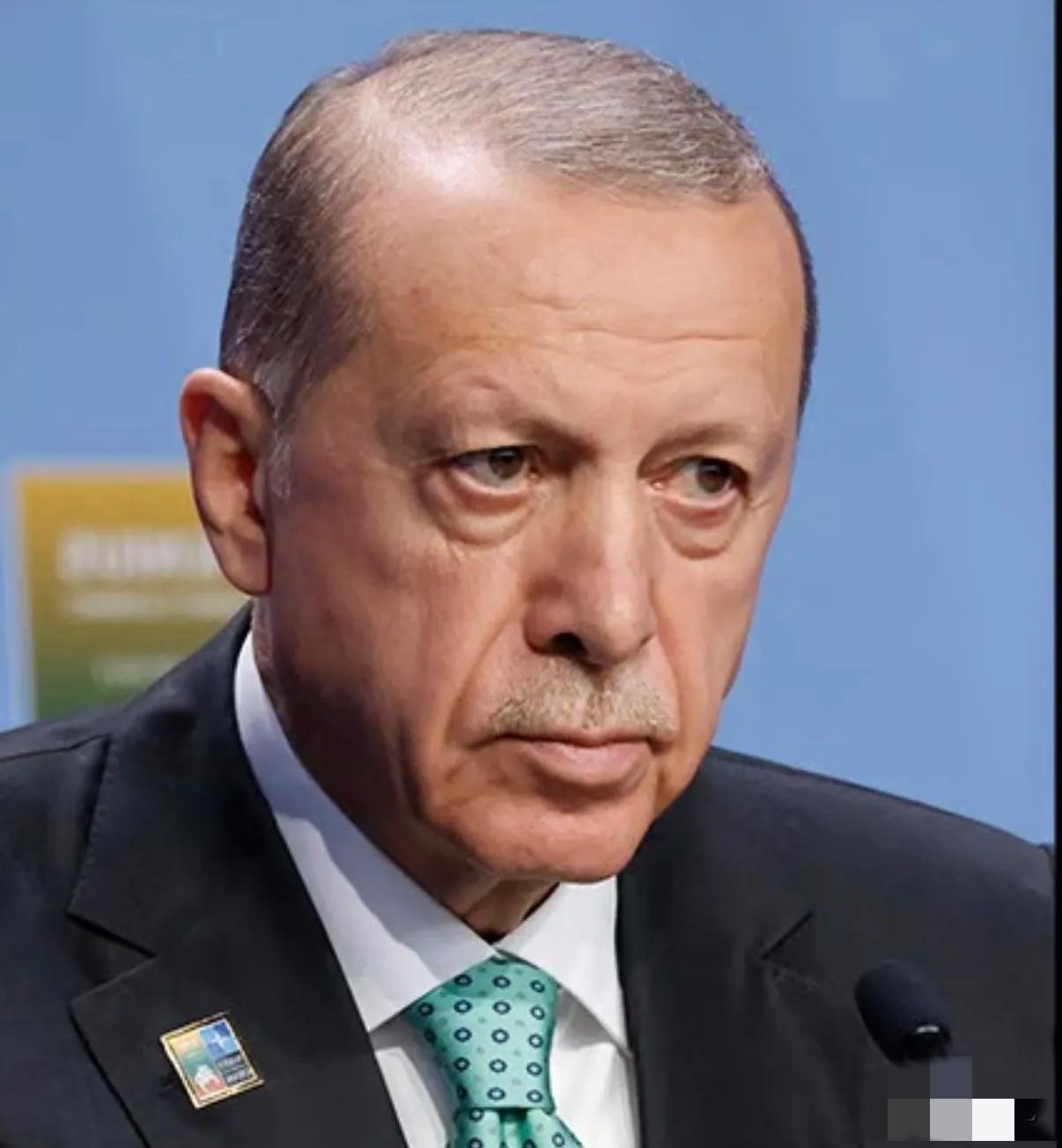 伊朗总统佩泽希齐扬今天发文说：“我的兄弟、土耳其总统埃尔多安对犹太复国主义政权的