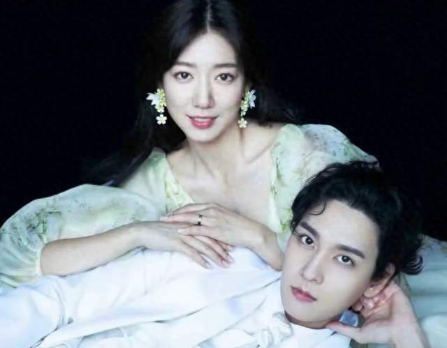 恭喜！36岁韩星朴信惠二胎生女，4年前结婚时已怀孕，现儿女双全