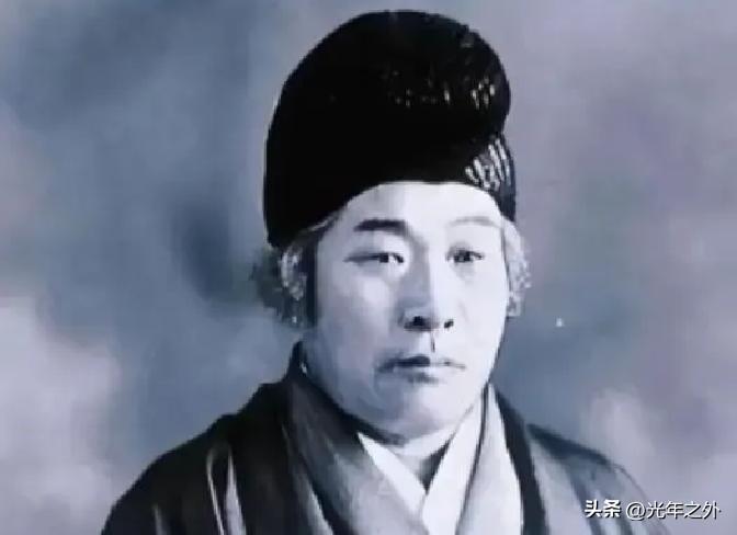 日本百年预言引爆舆论：2030年亡国并非谶语，是现实敲响的警钟
 
近日，一则尘