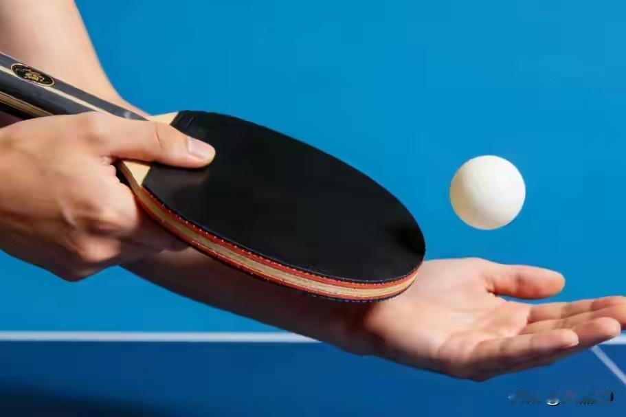 喜欢运动，提前退休后明智选择了乒乓球！

客观说，学习乒乓球真的很难。一知名体育