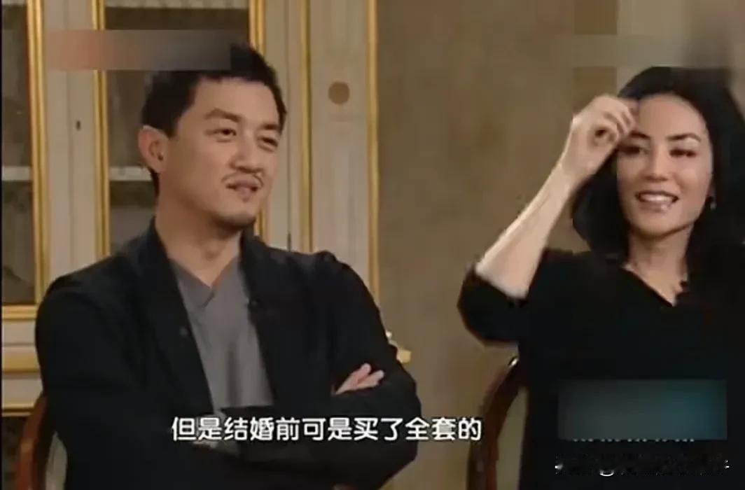 演员李亚鹏曾吐槽王菲：“结婚前买了全套的，你们所能够想象到的厨具，有摊煎饼的特别