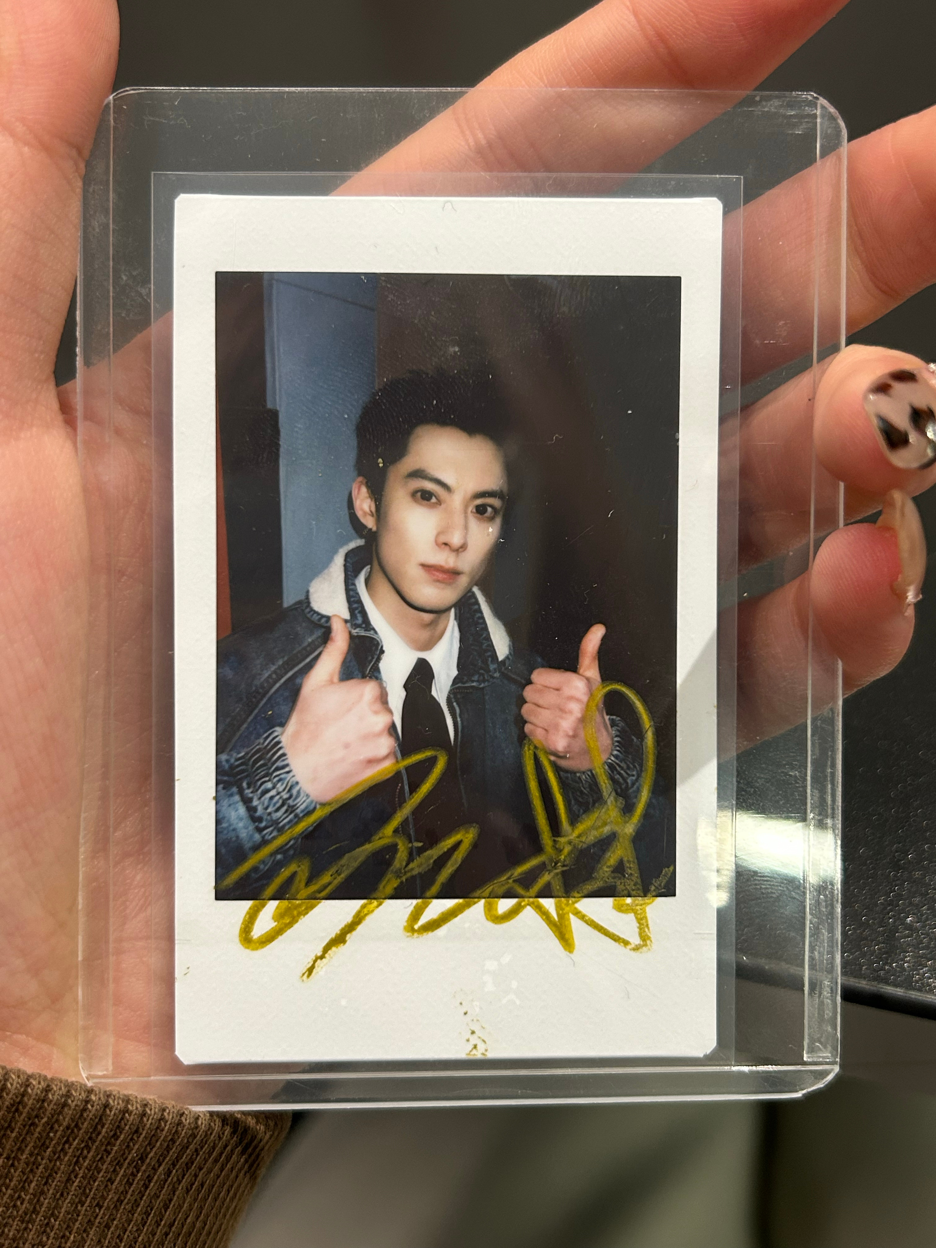 王鹤棣[超话]   叮叮🔔：虫虫惊喜福掉落💬抽奖🎟️：【王鹤棣✖️萤火虫娱