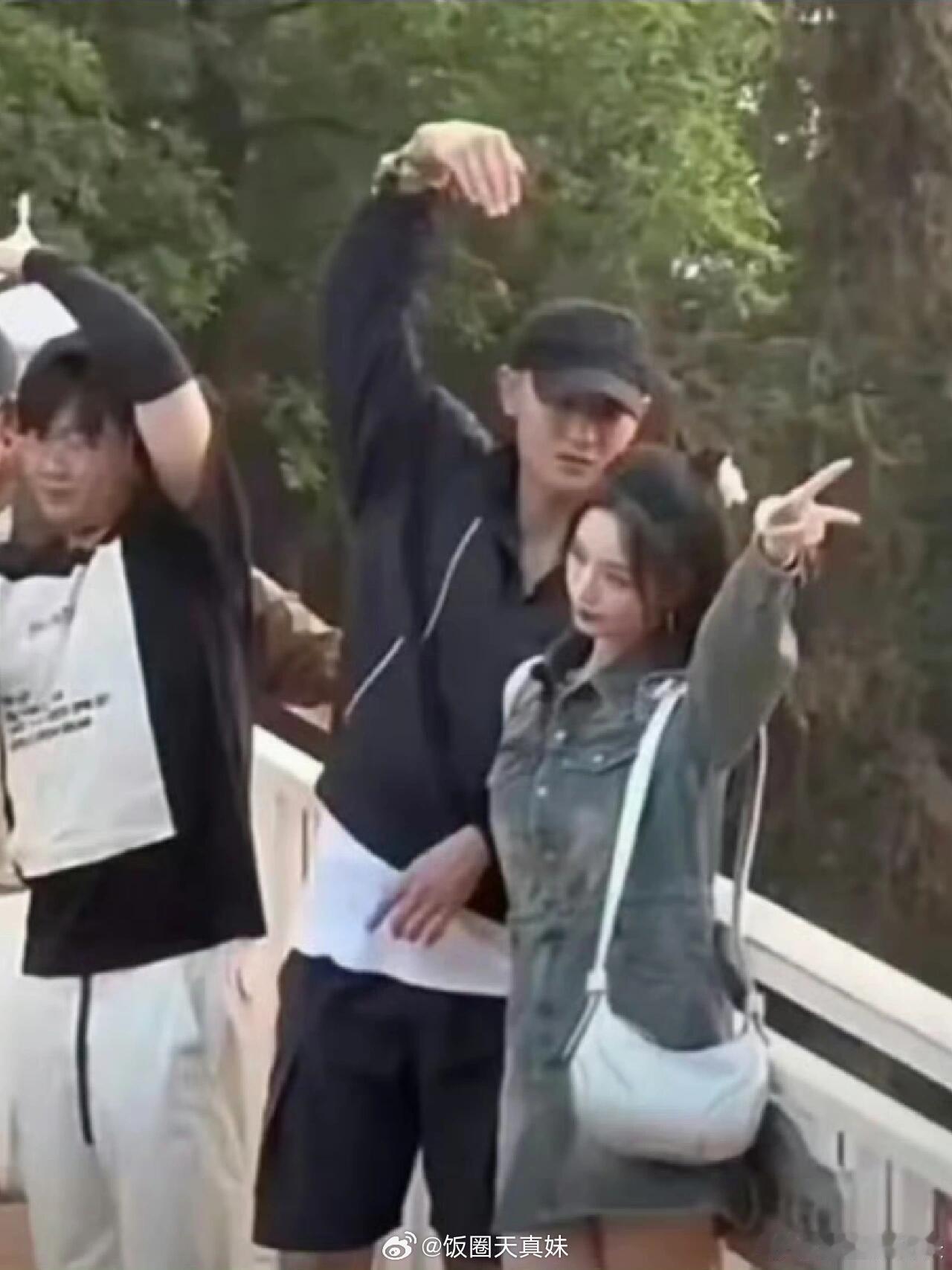 #黄子韬求婚成功了没有#这件事上了这么多遍热搜了，能不能回应一下啊啊啊啊啊啊啊啊