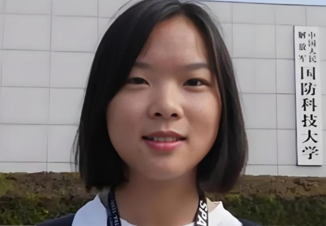 2019年，云南女孩因1分之差，无缘国防科技大学，她一咬牙，决定复读，再考！次年