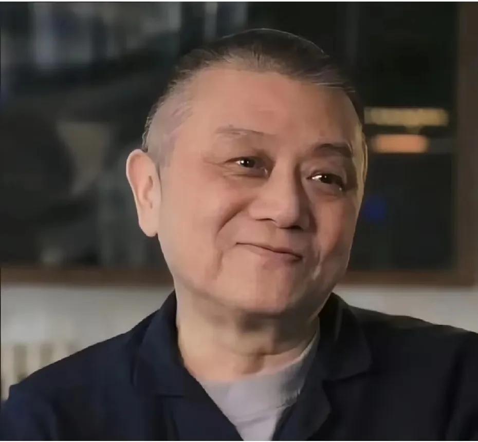 “你别死在屋子里，房子不好卖”，王朔转述他女儿这句话时，一脸云淡风轻。网友:现实