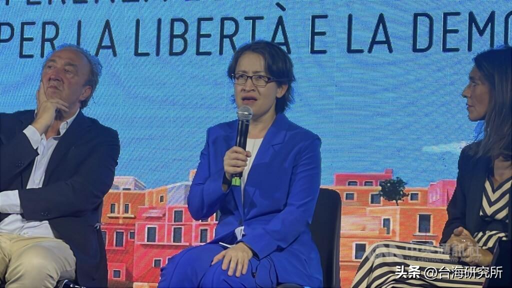 意大利外长回应了
针对萧美琴窜访该国
他说没有跟中国联系
但是支持一个中国政策