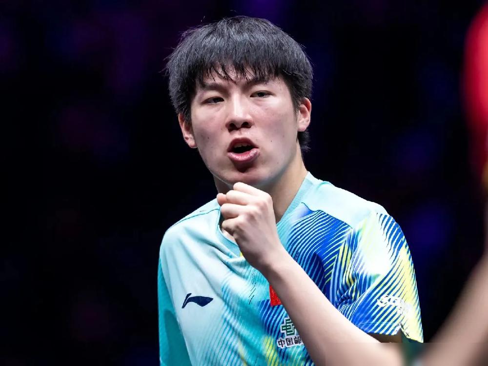 14人入局，被一个日本削球手剃了光头。别喊爆冷，这是一场扒底裤的生存大考。
你