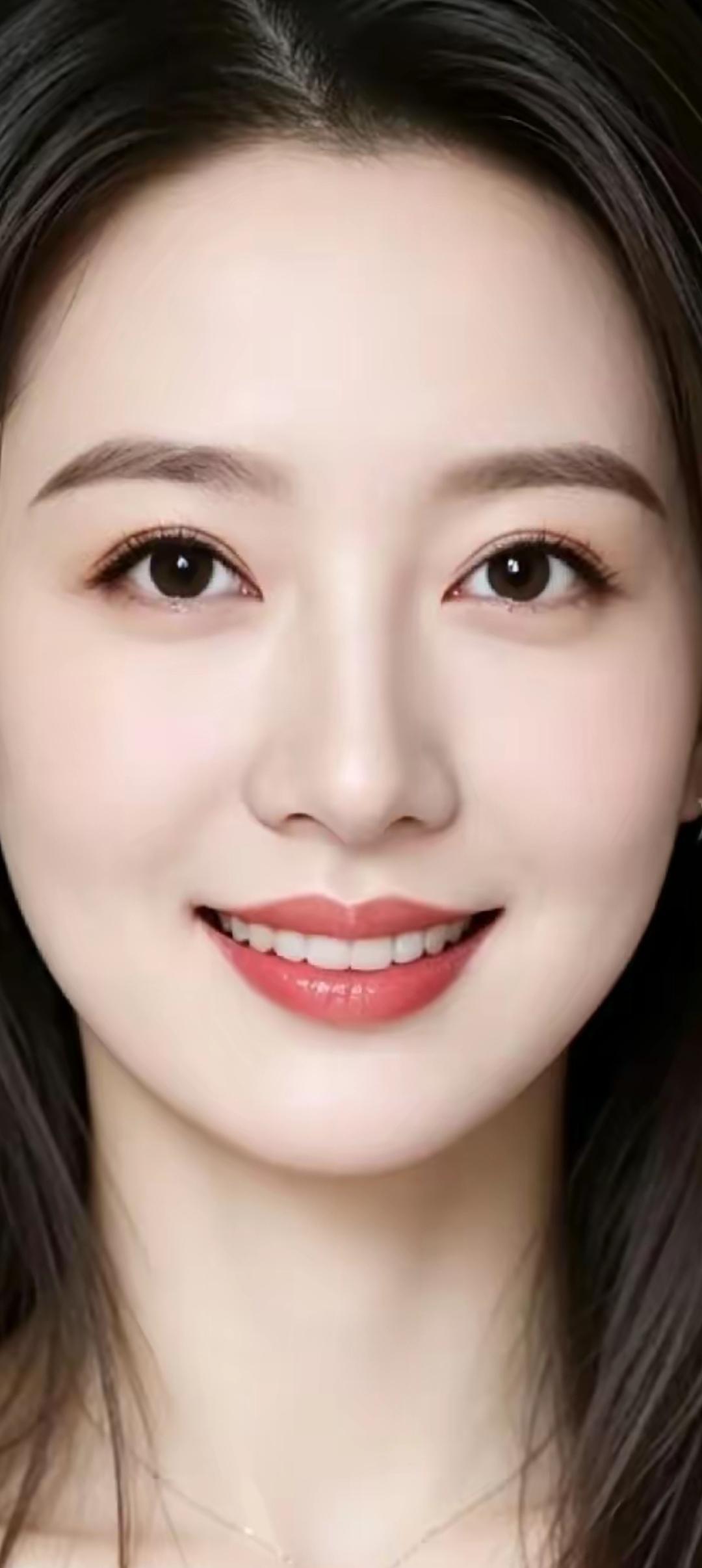 甜美笑容，元气满满，元气少女的一天从微笑开始！😊✨