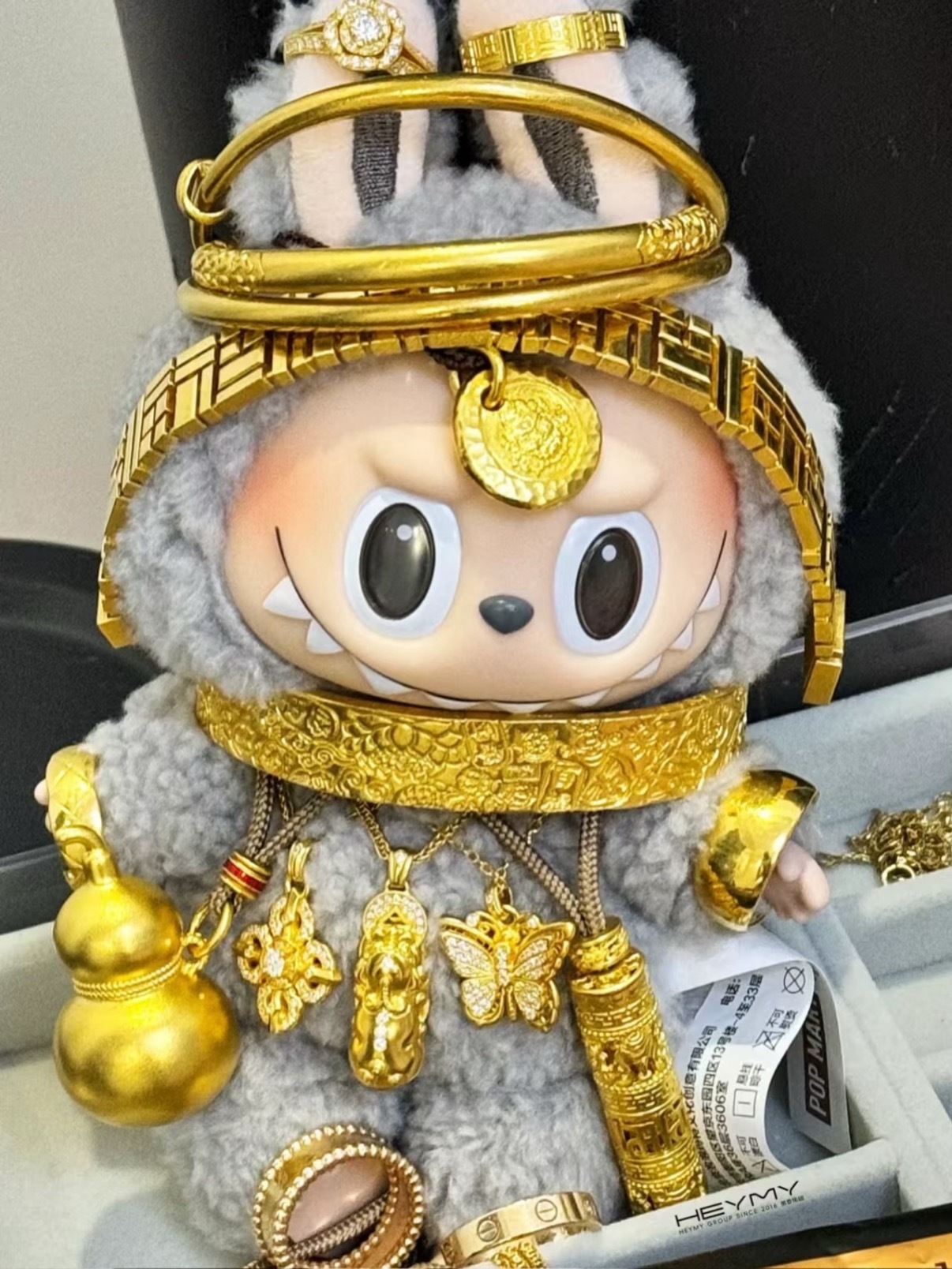 黄金价格再次回到780，已经算是高价了，不推荐入，等后面跌到750左右再加仓[点