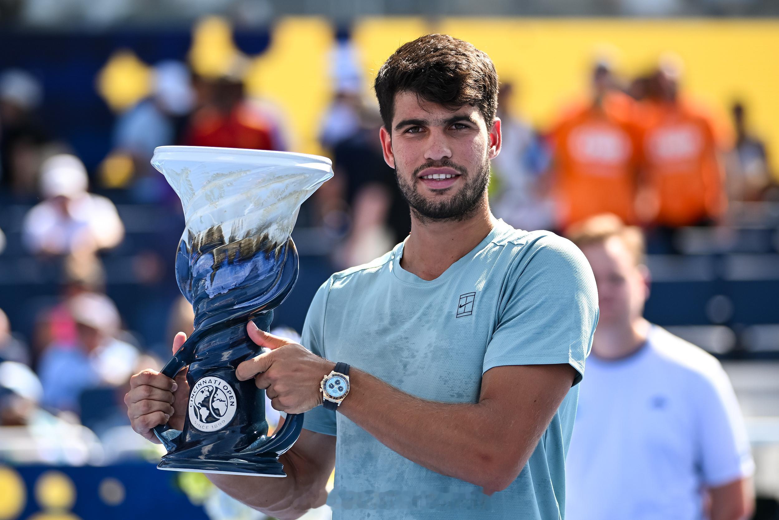 现役男球员ATP大师赛单打冠军数排行🏆40 - 德约科维奇8 - 阿尔卡拉斯 