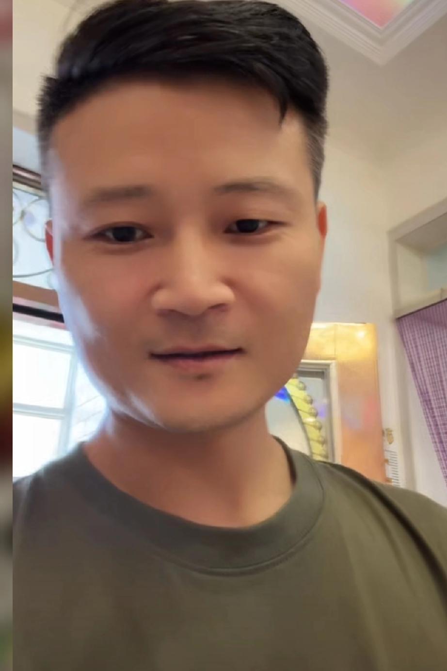 杜军的妈妈应该是幸福的，失去30多年的儿子终于回来了。
      第一个母亲节
