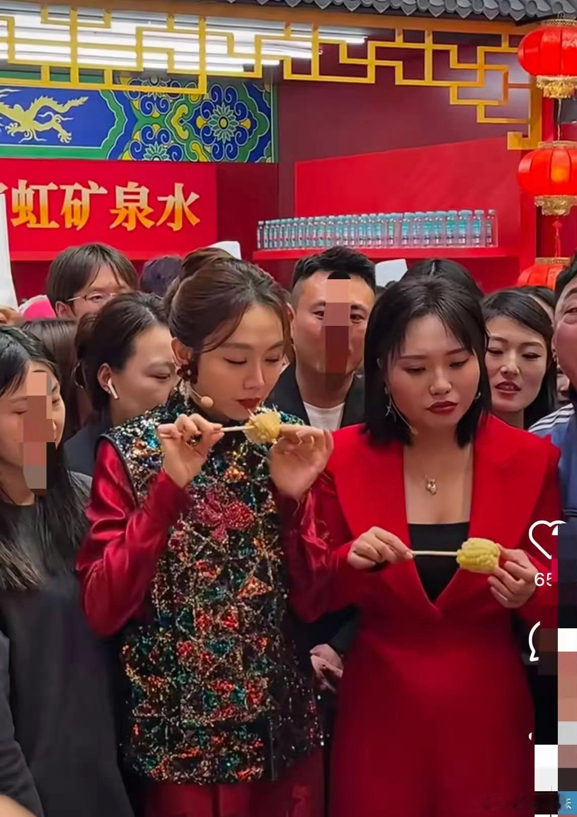 姜妍照片都很美，一动满脸岁月痕迹…… 
