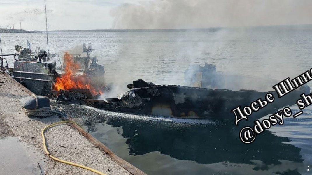 前天在克里米亚被干掉俄军的 Bk -16高速登陆艇图片流出。关注俄乌局势最新进展