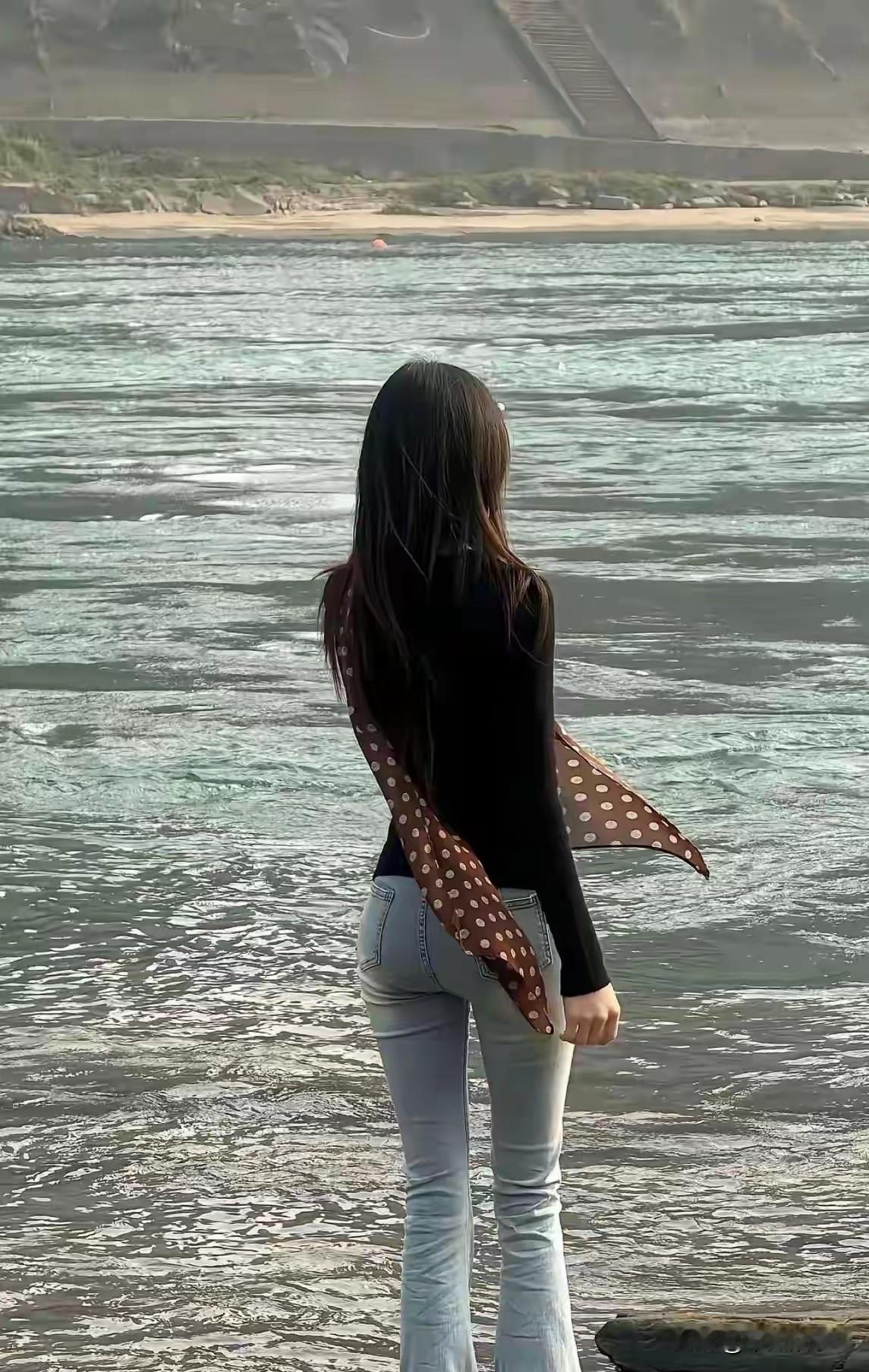 女强男弱，会幸福吗？

我们村小张，马上要结婚了。听说娶了个媳妇，又漂亮，工作又