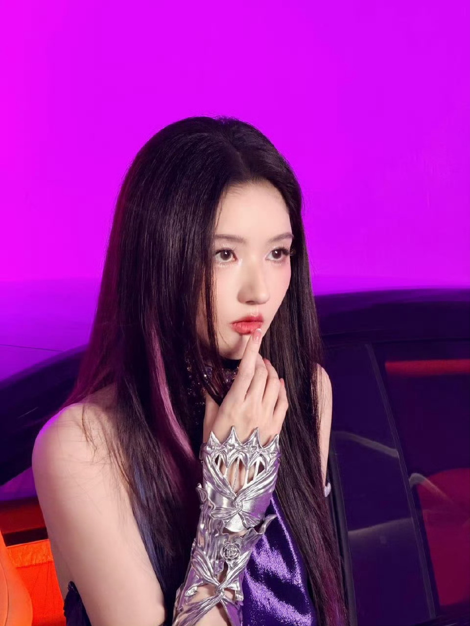 王玉雯别试探了有市场王玉雯四天四套不带重样 颜值抗打、衣品在线，连续四天造型不重