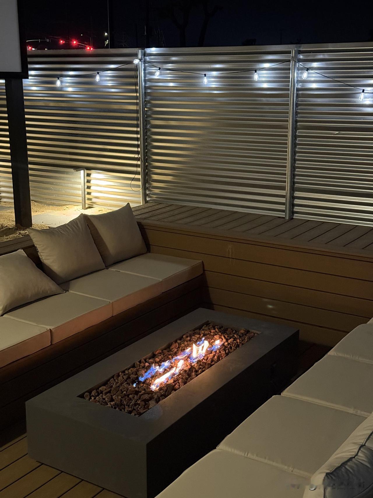 被分手，裁员，砸车，抢劫，散步踩到仙人掌
前阵子我真的很倒霉，倒霉到事情像是商量