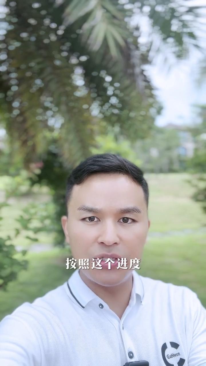 重庆居民自发修路后续来了，地砖已铺即将硬化。
重庆居民自发修路后续来了，目前现场