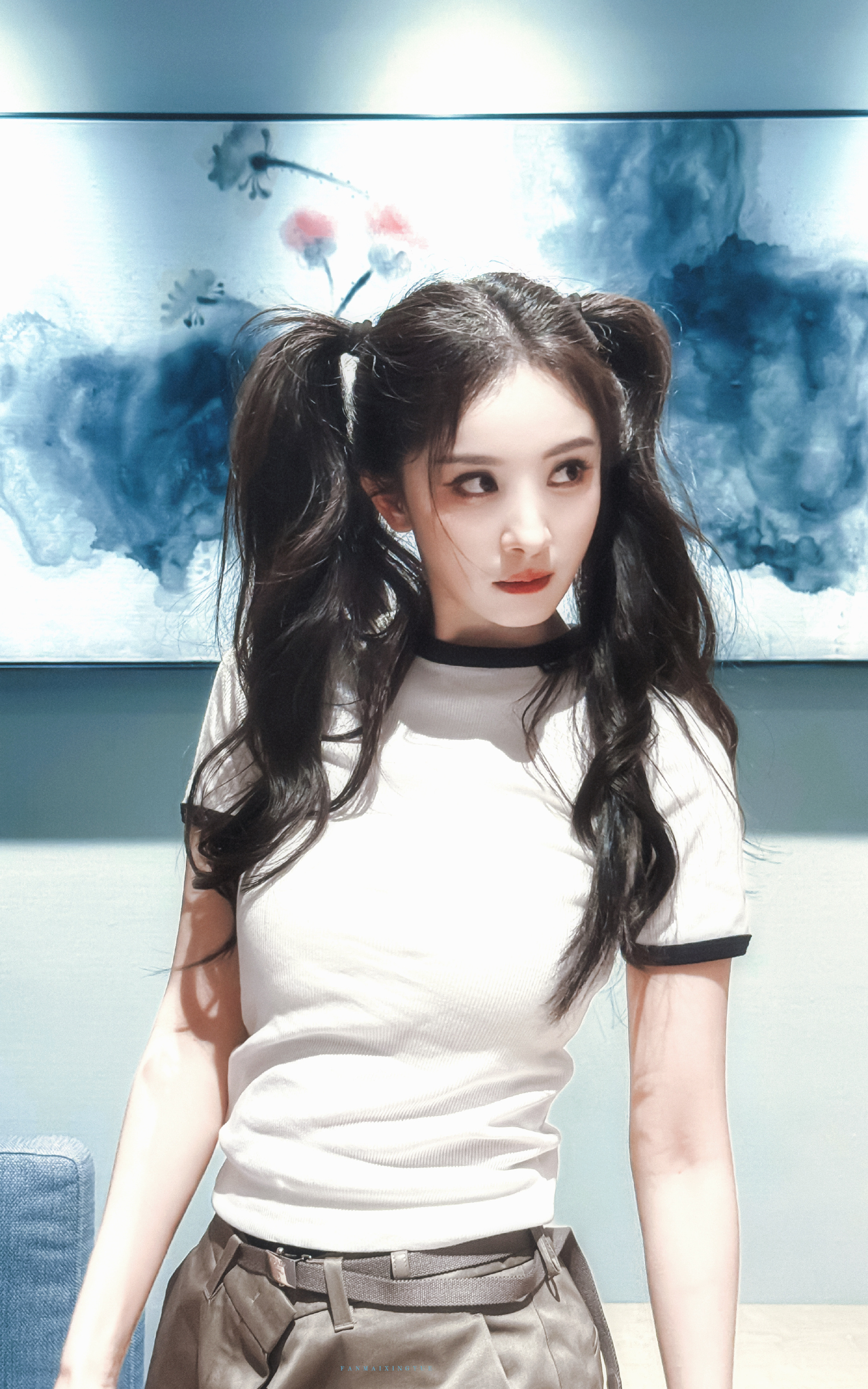 杨幂杨幂0912生日快乐 ym杨幂和火锅 ●“你是我不能拥抱的那束光 毕竟你是我