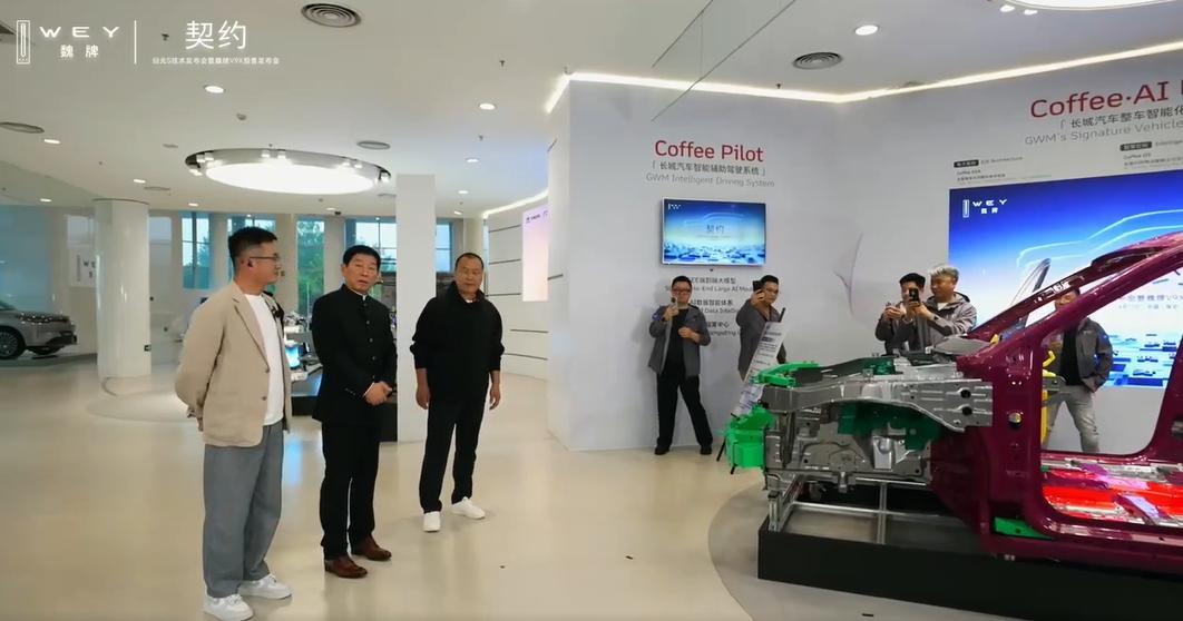 归元 S 平台，是长城基于归元理念打造的最高技术平台，它包含一车多动力、超级Hi