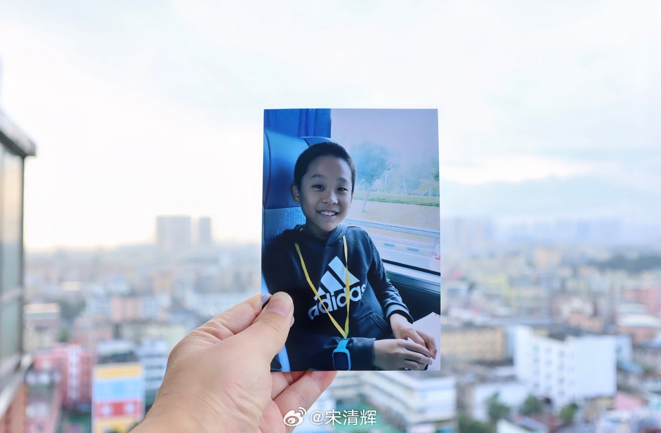 总在记忆里 （1594）：孩子是我的软肋，谁也不能辱骂我的孩子。谢谢大家！宋昊然