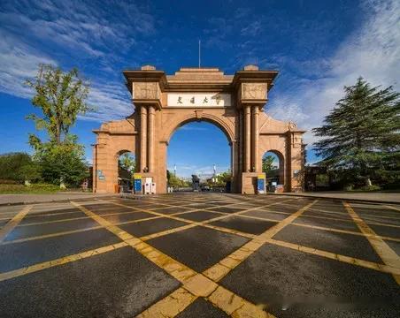 北京交通大学和西南交通大学究竟谁才是国内仅次于上交大，西交大的第三交通大学呢？