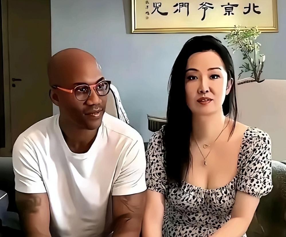 钱挣够1.5亿，家却散了。马布里曾是NBA顶级"独狼"，如今却为一碗热干面，一个