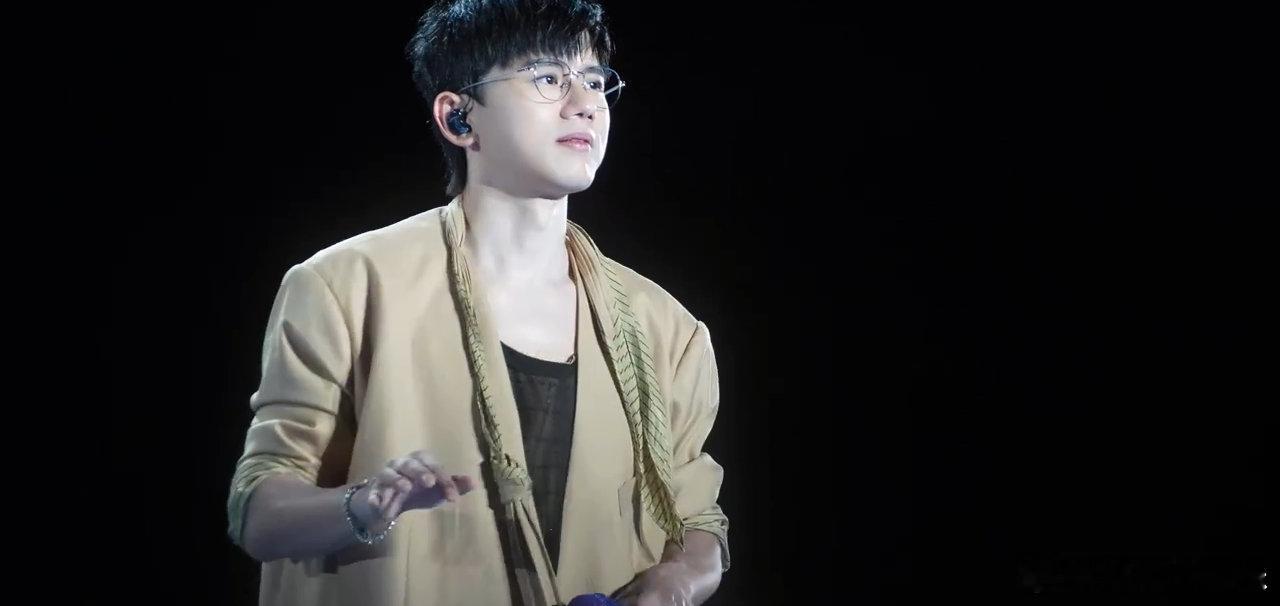 张杰张杰鸟巢演唱会唱了onechance  谁能拒绝鸟巢现场的《One Chan