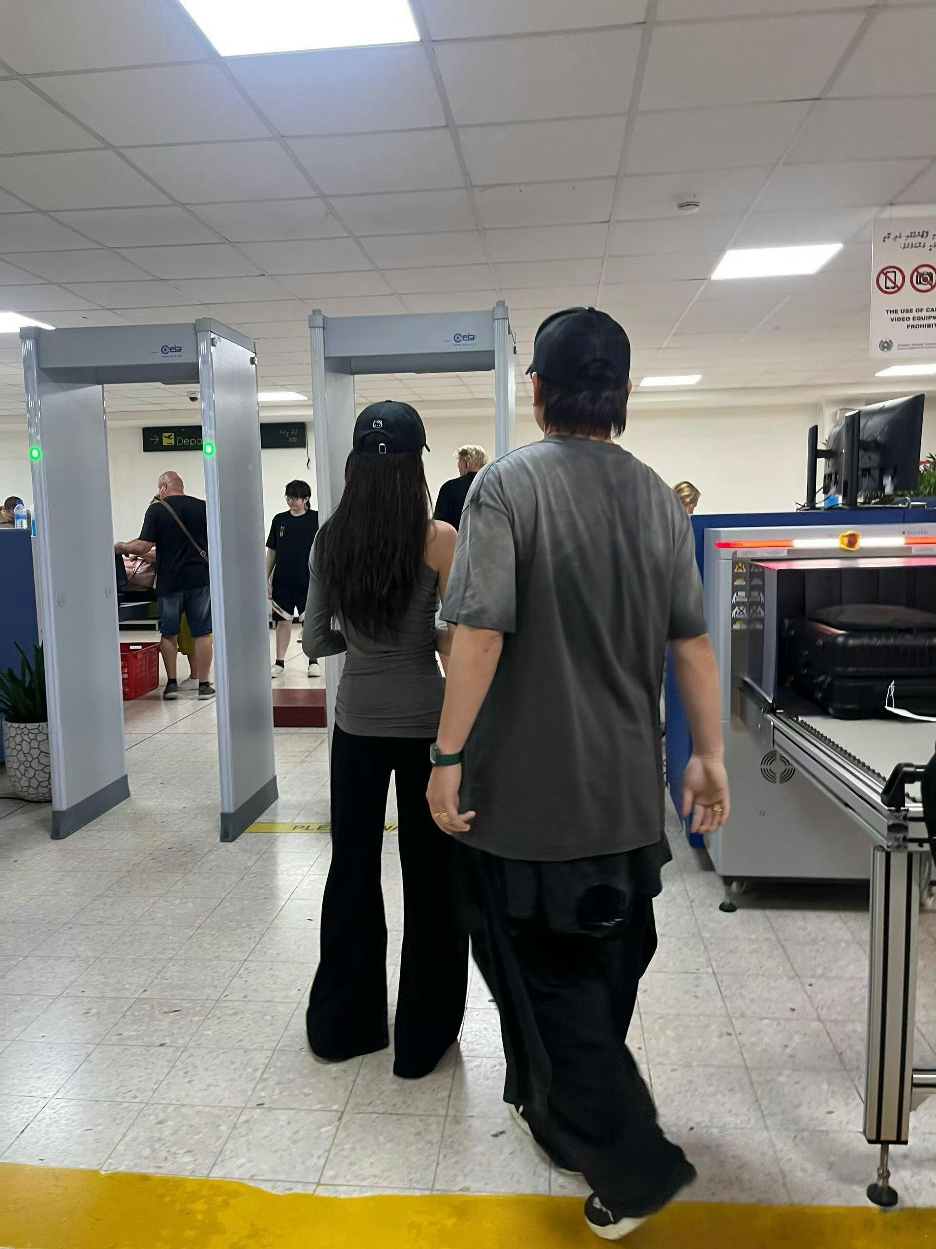 为什么易梦玲要说是ai啊 