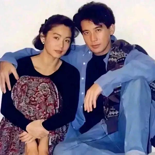 #秋日生活打卡季#秦汉和林青霞，他们两个也太登对了，一个儒雅帅气，一个艳绝四方，