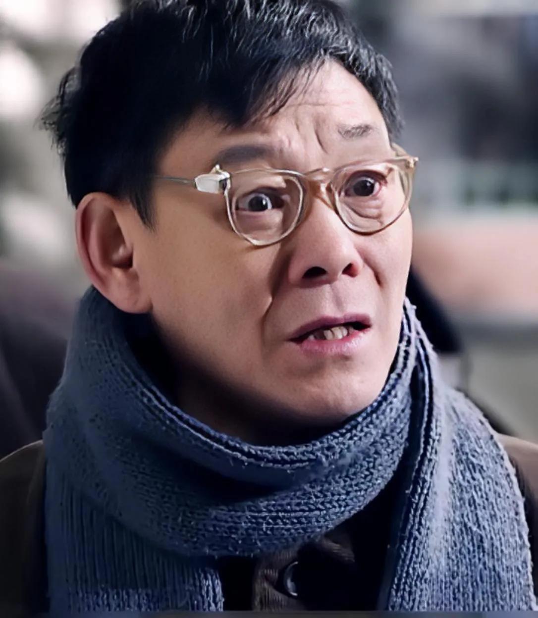  三大爷阎埠贵的扮演者李光复，于1946年10月13日北京市出生，国家一级演员，