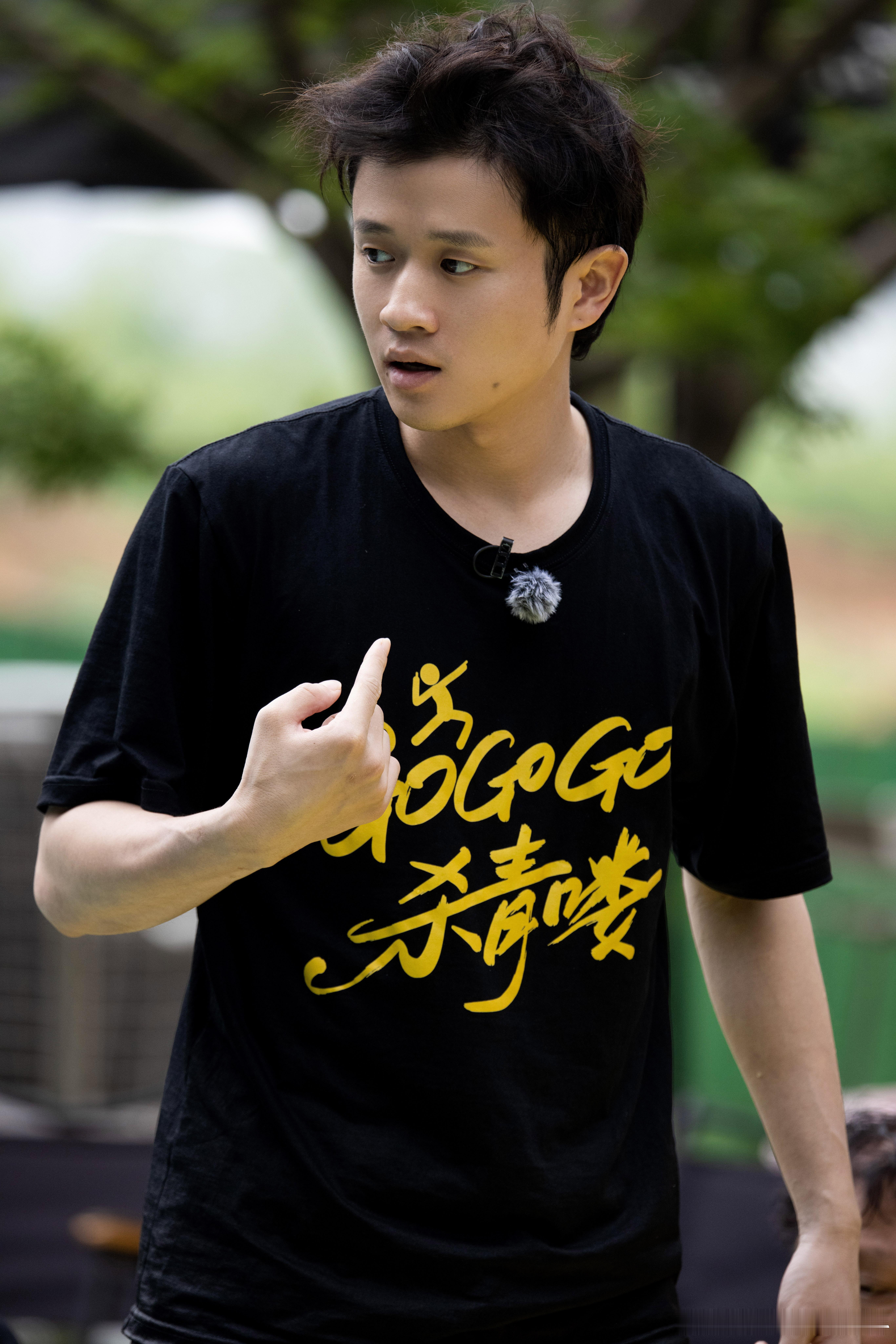 王勉说这季五哈人最多也最少看王勉聊五哈收官，瞬间泪目！从寥寥几人到热热闹闹一群，