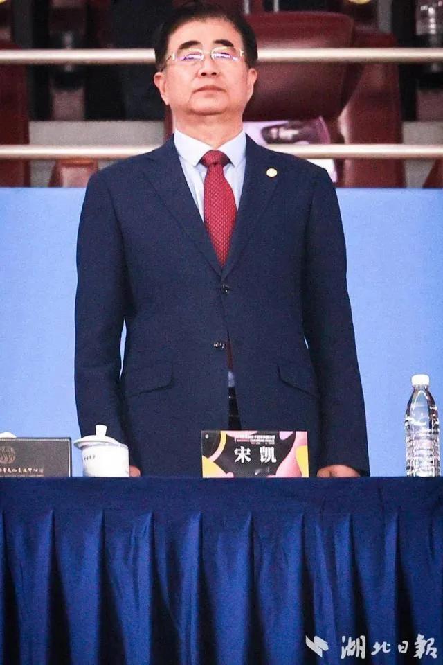 宋凯亲临观战并颁奖女足亚冠赛，排协不理会世俱杯
5月24日，武汉车谷江大女足在亚
