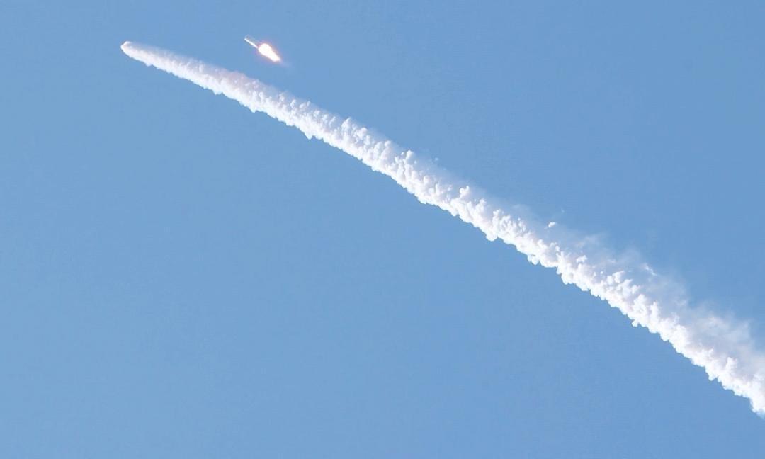 作为关注航天十几年的老军迷，看到这群顶尖航天员突然“消失”钻进湿冷山洞的消息，我