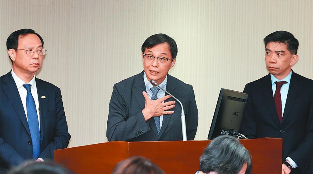 姜至刚避答请辞 喊“委员住我心里” 叶元之轰：恶心死了
7月4日决定含致癌物20