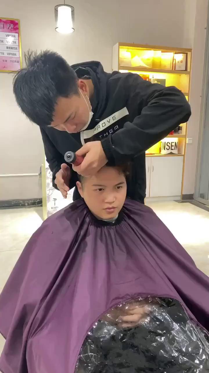 这不是锅锅吗？