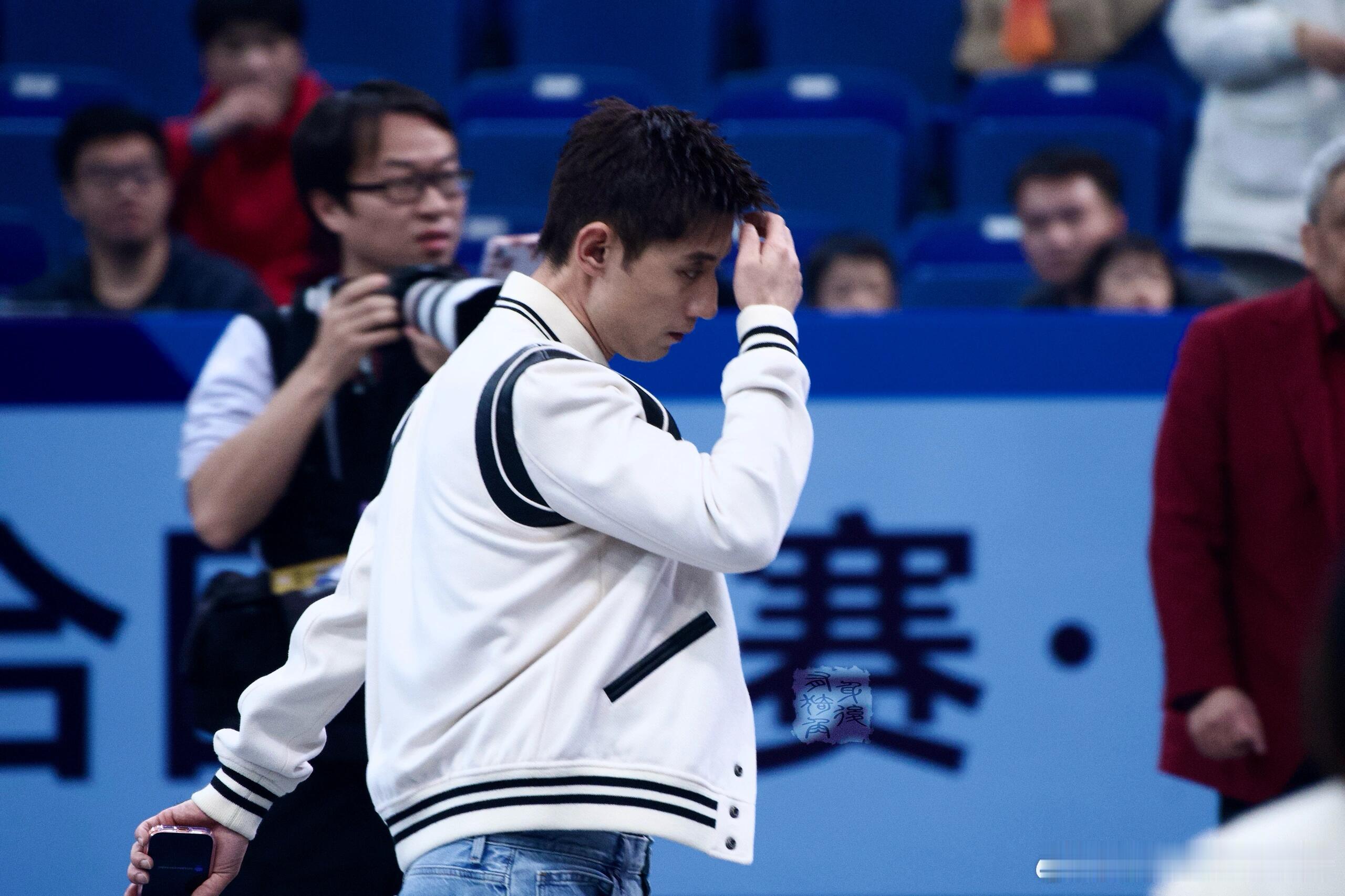 张继科杯混团冠军有专属戒指 你们是没吃过火锅还是没有女朋友怎么一堆人还破防了冬天