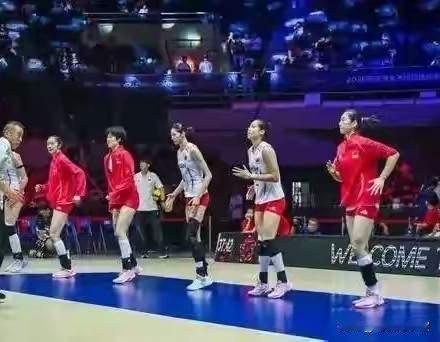 备战单一、预判失误！亚锦赛女排输泰国，差距不在球员在布局